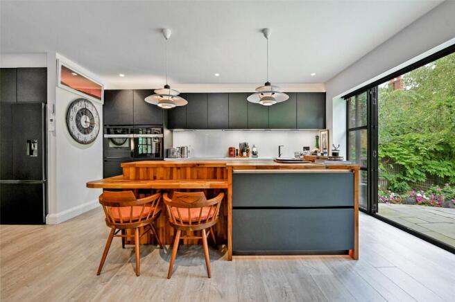 Kitchen / Reception