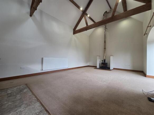 KITCHEN/ SITTING ROOM