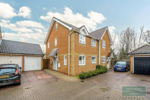 103, Calshot Avenue, Chafford Hundred, Grays RM16 6NS