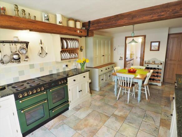 Breakfast Kitchen Into Utility Room 700
