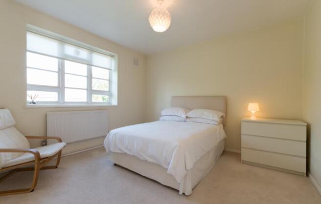 39 Melford Court-1