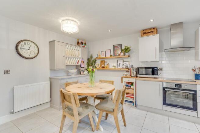 KITCHEN/DINER AND LOUNGE