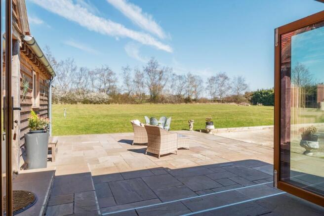 Bifolding Doors from Kitchen/Diner onto Patio