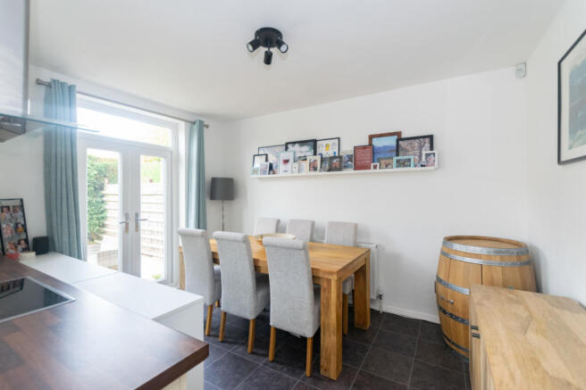 Kitchen Diner 2