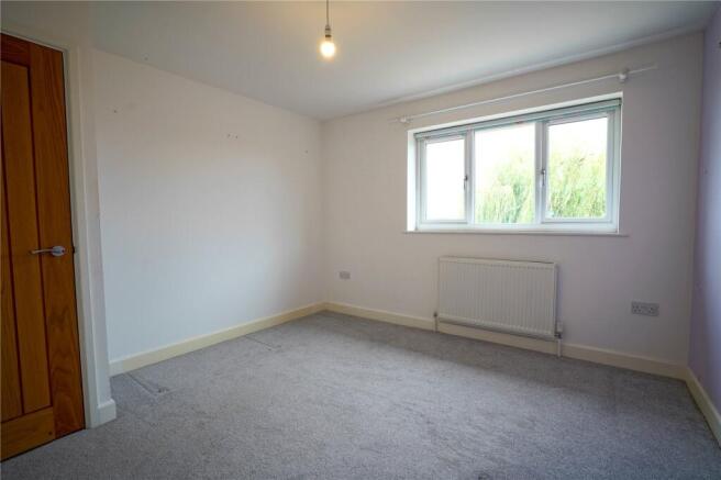 4 bed Detached for sale Image 10