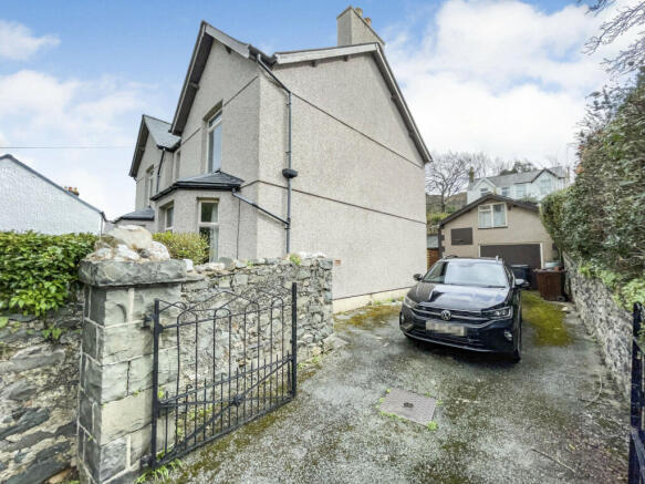 Driveway & Garage