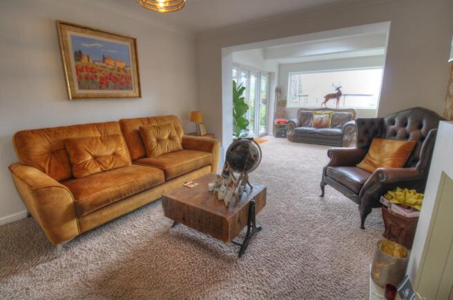 Through Lounge 1