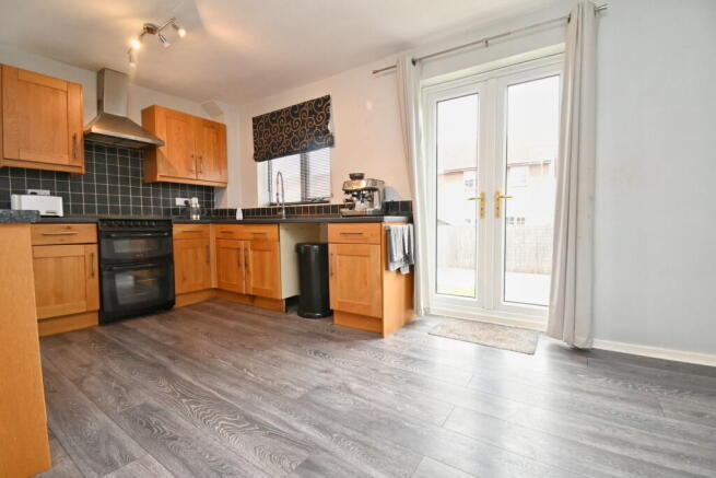 2 bed Semi-Detached for sale Image 5