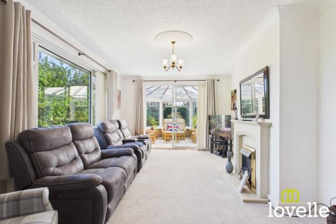 4 bed Detached Bungalow for sale Image 6
