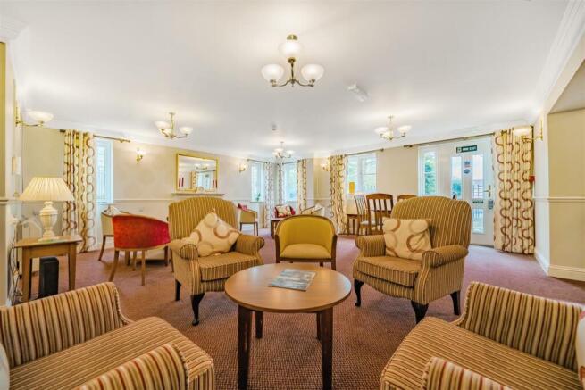 Communal Lounge.jpg