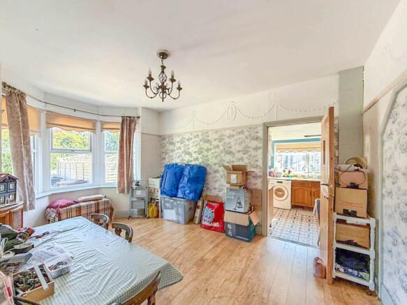 4 bed Detached for sale Image 6