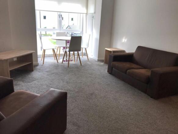 Lounge 2