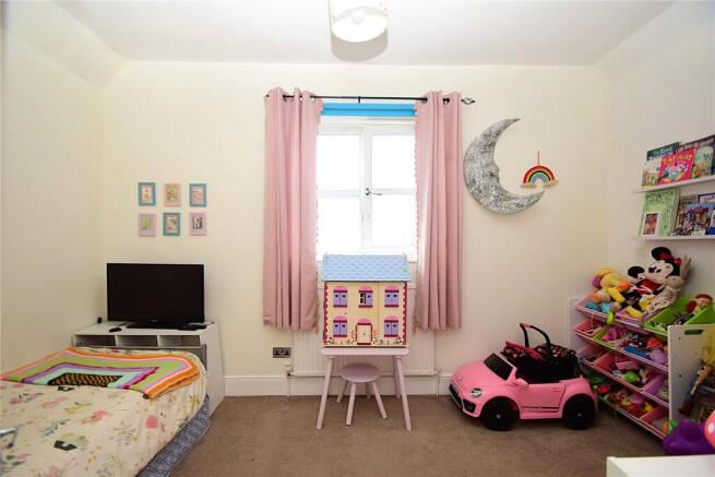 3 bed Terraced for sale Image 12