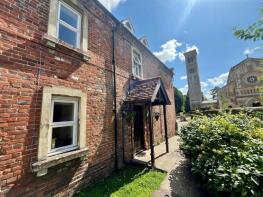 Flat 2, 34, West Street, Wilton SP2 0DG
