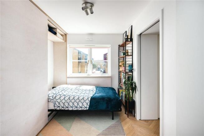 Bedroom 2/Study