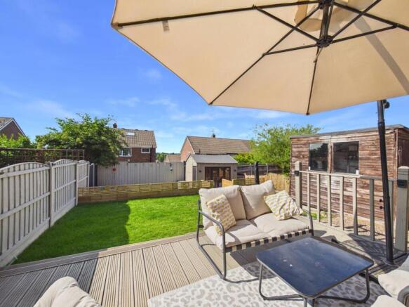 3 bed Semi-Detached for sale Image 10