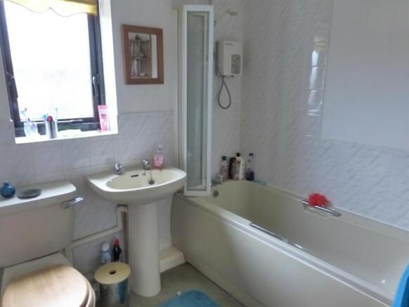 Bathroom.jpg