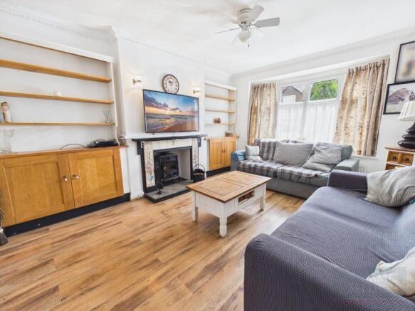 Beechfield Avenue, Birstall, Leicestershire photo 4