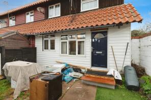 23, Loxford, Pitsea, Basildon SS13 1PB