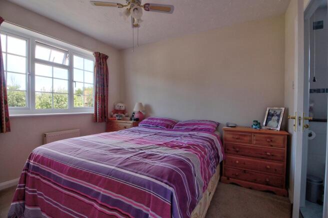 Master-bedroom 
