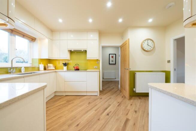 Fitted Kitchen