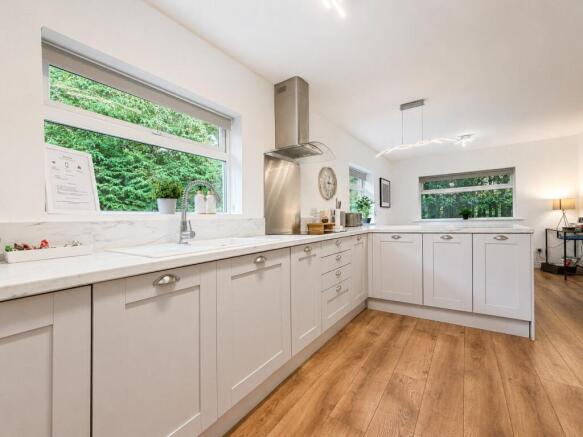 2 bed Detached for sale Image 6