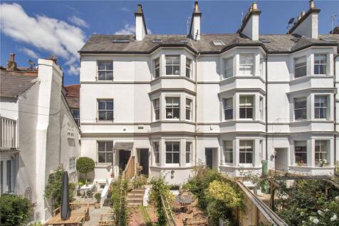 Cumberland Walk, Tunbridge Wells, Kent, TN1