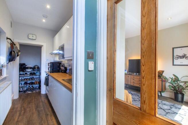 2 bed Terraced for sale Image 6