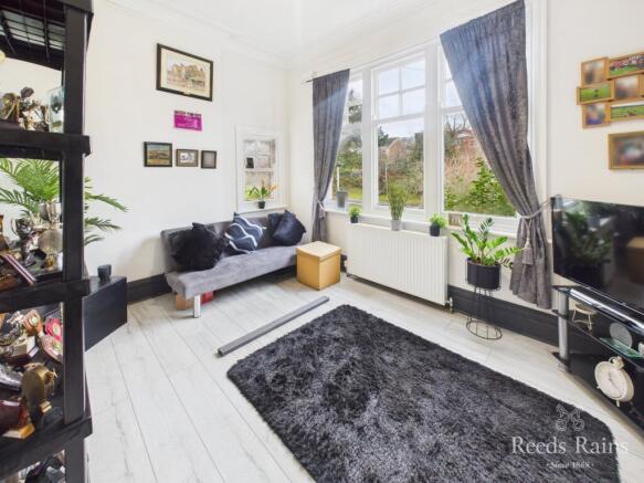 2 bed Apartment for sale Image 10