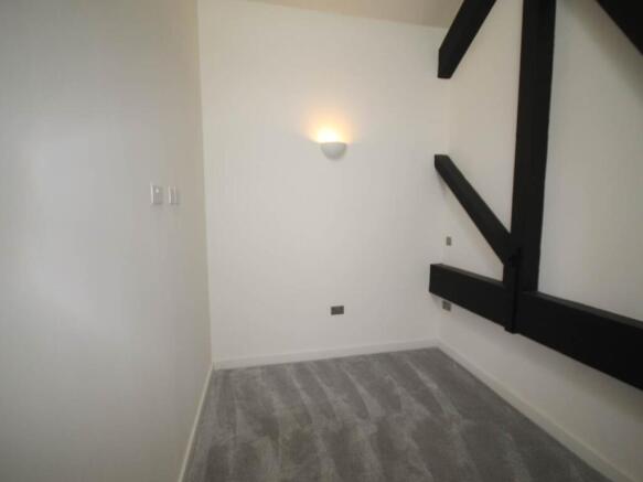 2 bed Flat to rent Image 8