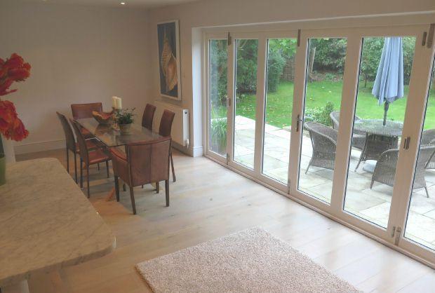 Bi-folds from family