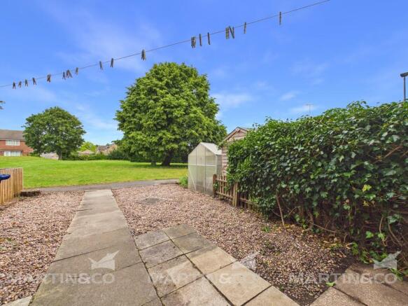 1 bed Apartment to rent Image 10