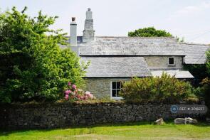 Stoneycroft, Road From Hall Farm Cross To The Old Forge, Yelverton PL20 6LF