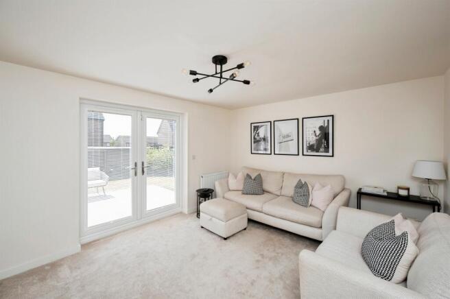 3 bed Semi-Detached for sale Image 7