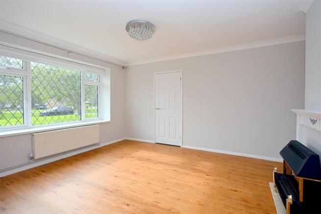 Selmeston Road, Rodmill, Eastbourne photo 3