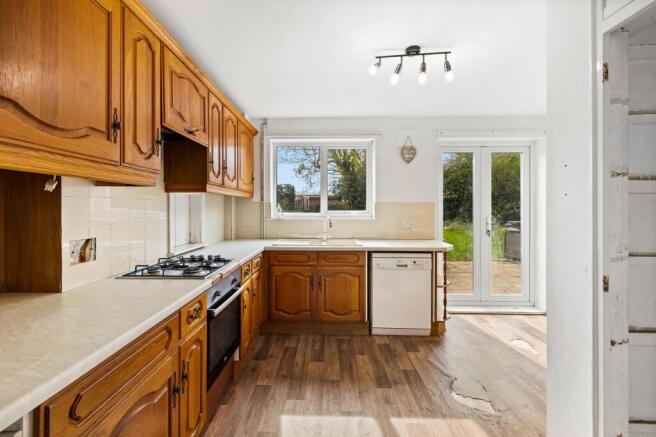 Birchwood Grove Road, Burgess Hill, RH15 photo 4