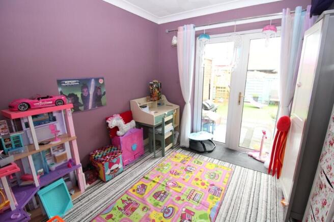 3 bed Bungalow for sale Image 11