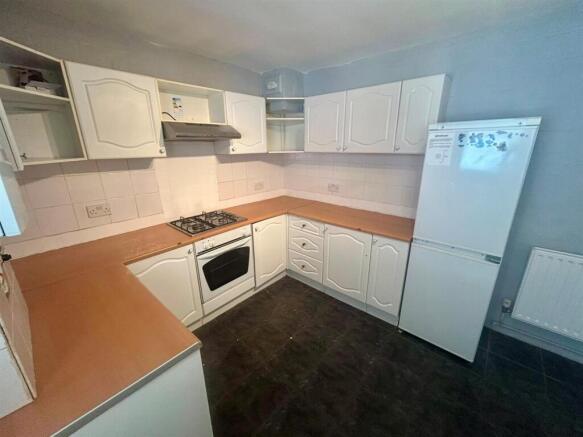 kitchen 2.jpg