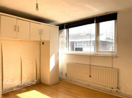 20, Shoreham Close, London SW18 1DT