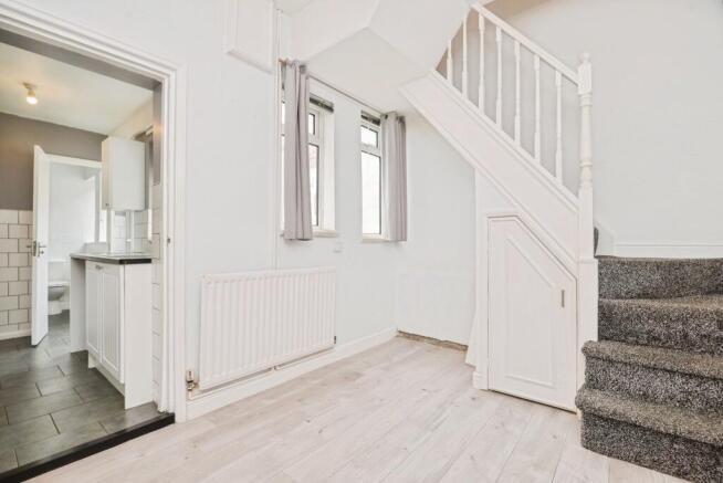 2 bed Terraced for sale Image 5