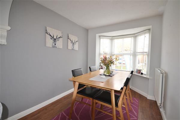 DINING ROOM:
