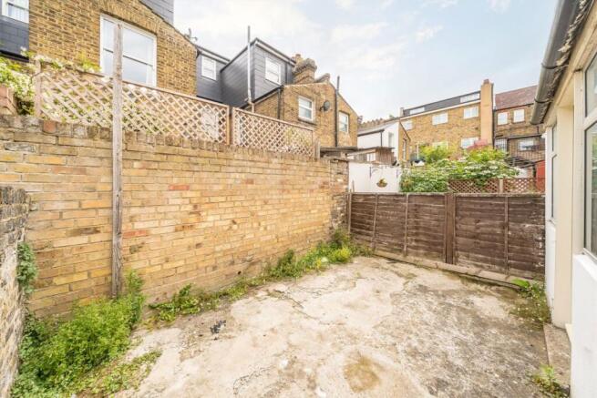 Moffat Road, Tooting photo 4