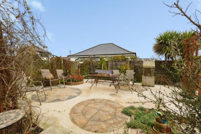 3 bed Semi-Detached for sale Image 11