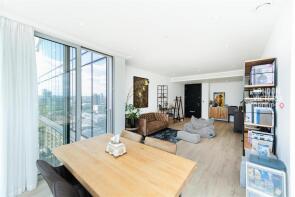 Flat 1602, 30 Cassia House, Piazza Walk, London E1 8ZP