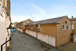 11, Cumberland Terrace Mews, London NW1 4HR