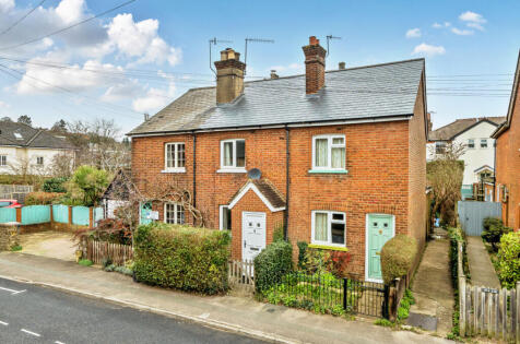 Summers Road, Farncombe, Surrey, GU7