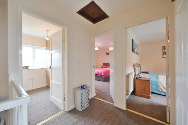 3 bed Terraced for sale Image 11