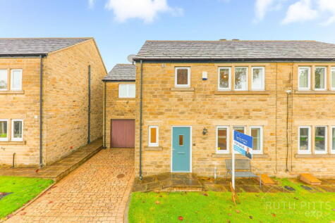 Bedford Farm Court, Crofton, Wakefield, WF4