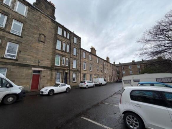 f1252b1e-35fb-4f65-9