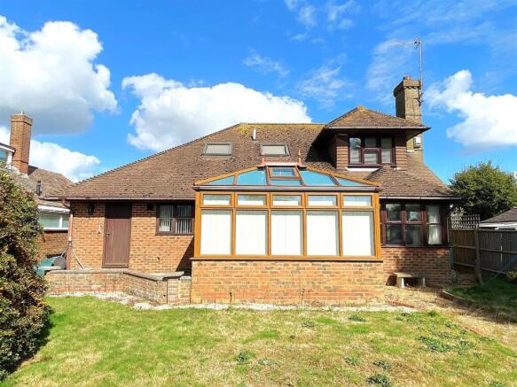 1 Grazebrook Close - Rear.jpg